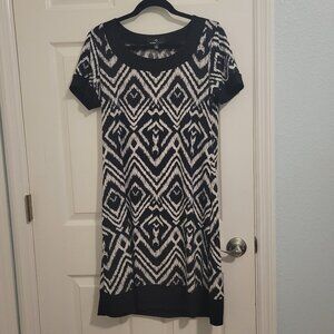 Ronni Nicole Black & White Shift Dress Sz 10- Short Sleeve